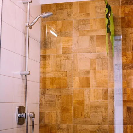 Dum Jonas * Janov nad Nisou